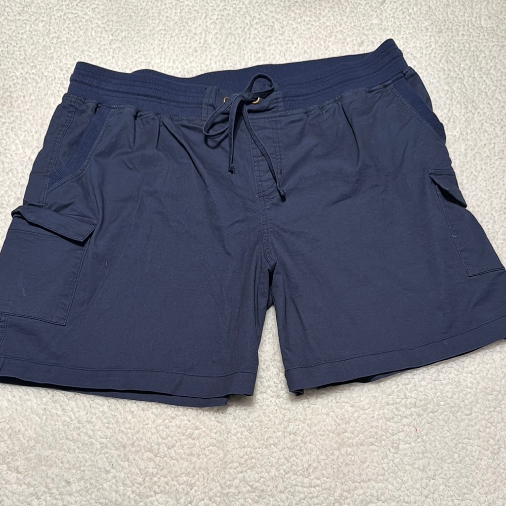 Women’s Navy Cargo Shorts